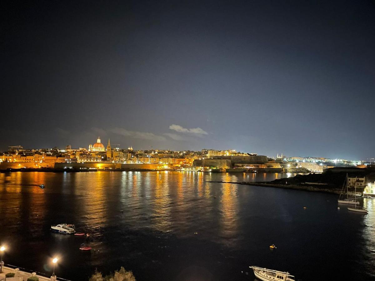 Sliema Seaview & Seafront- Apt 9, 49 Tigne Point Mansions المظهر الخارجي الصورة